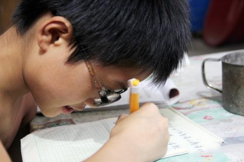 「超级宝妈」5岁的孩子近视1000度，这到底是怎么一回事儿