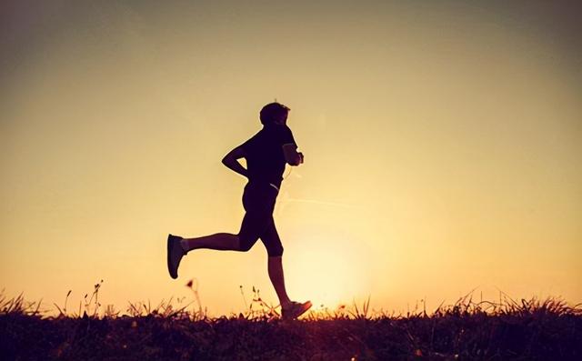 男性的衰老一般从三大变化开始，你若都不占，说明还年轻