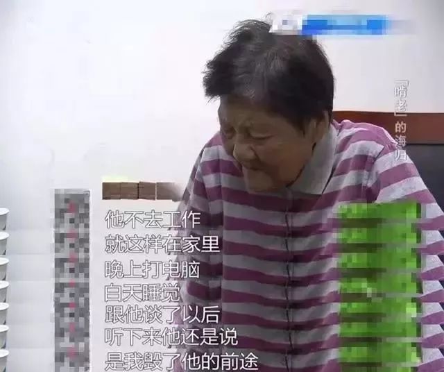 暖先生格调▲蔡少芬狠心逼6岁女儿下厨，竟遭上万网友谩骂：为什么让孩子做饭，我想这才是最完美的答案