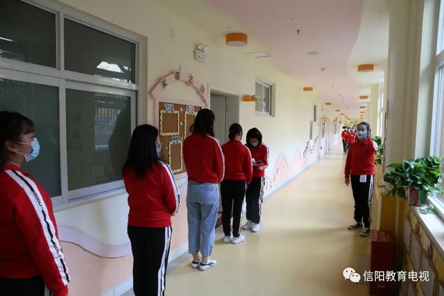 「超级宝妈」迎接“萌兽”回归 信阳市百花幼儿园举行开学疫情防控应急演练