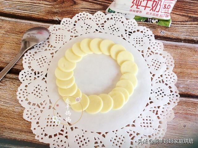 超级宝妈▲自制牛奶片，两分钟就能搞定，不含糖不含添加剂，吃起来更健康！