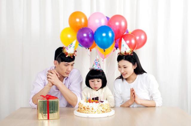 「你的育儿经」“我生的孩子我做主”,孩子过生日选阴历还是阳历,引发家庭矛盾
