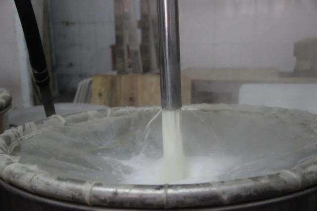 “001”号！好吃又有故事的马桥豆腐干，开出上海首家直营店