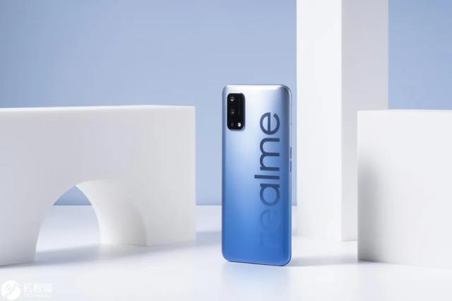 realme Q2抢先体验：配置上的又一次“排列组合”