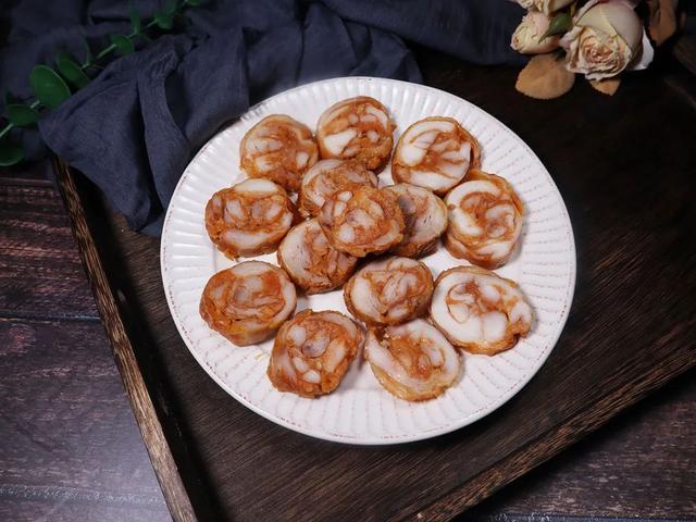 奥尔良鸡腿卷：不用烤箱不油炸！鸡腿吃出新花样！