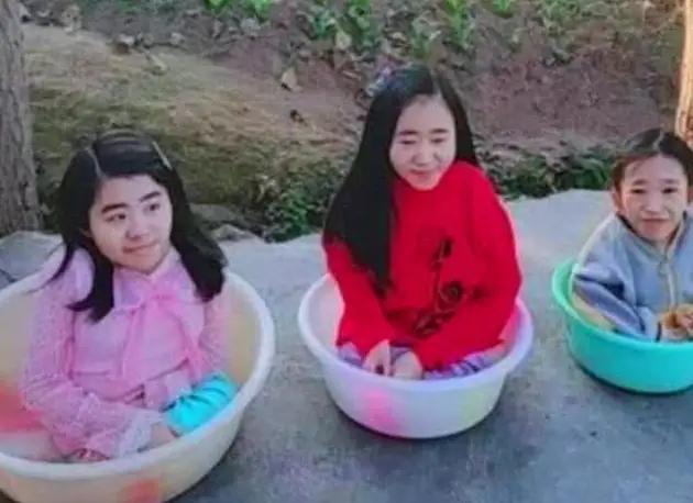 相遇花季|连生三个遗传病女儿却还要生，是自私的“赌徒”父母，请尊重生命