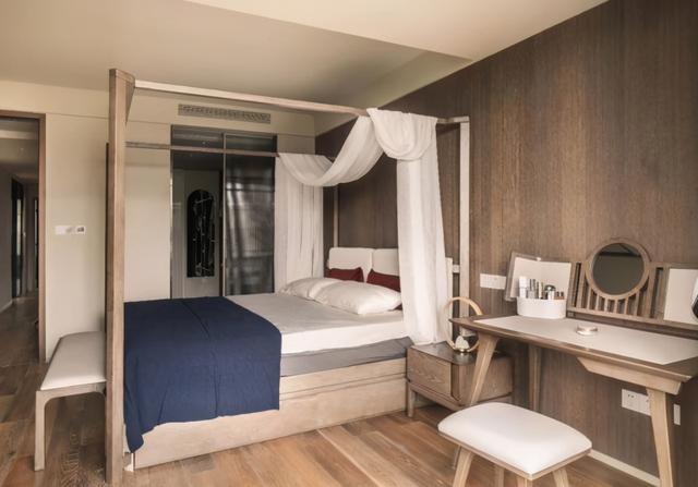 下沉式客厅+小花园，这个300㎡复式的家太治愈了吧