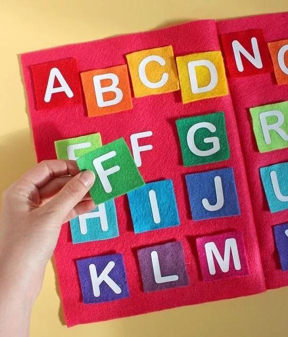 「工业风加装」孕期手工：孩子的第一本书一定要妈妈做的，不织布益智手工书