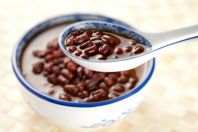 无论煮黑豆红豆还是绿豆，煮前准备5分钟，全煮烂省钱省气味道好