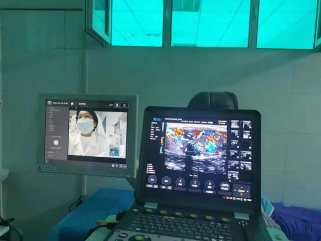 超声|千里眼+顺风耳！闵行这台机器人绝了