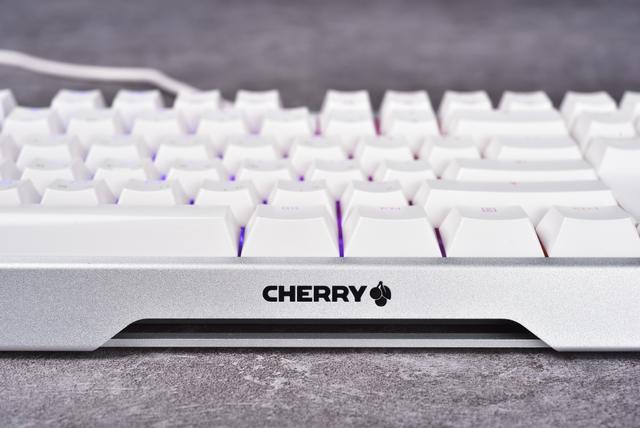 Cherry MX Board三款机械键盘开箱：主流本家信仰