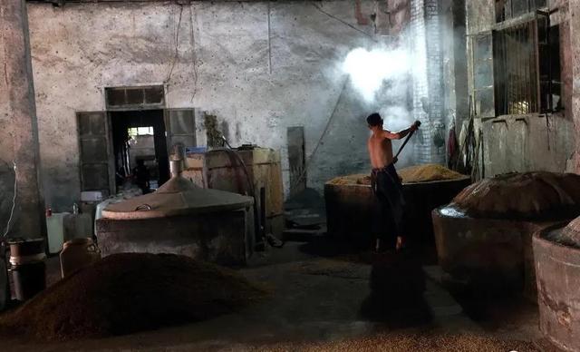 粮食变成酱香酒的20个步骤……