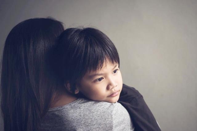 【你的育儿经】5岁男孩喜欢当着别人面“脱裤子，”医生检查后，原因和妈妈有关