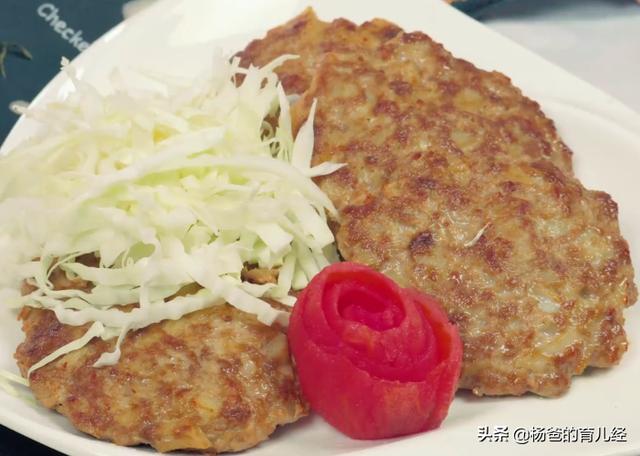 这样做的酱香藕饼孩子特爱吃，酥嫩营养，美味好吃，解馋的美食