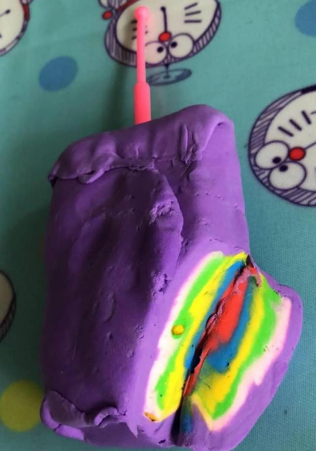 你的育儿经|幼儿园奇葩手工作业火了，老师竖起大拇指：这届家长真是人才