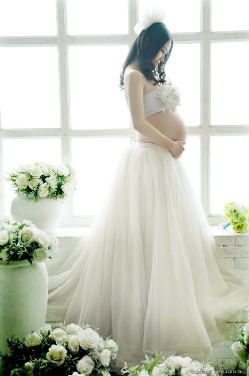「超级宝妈」腆肚孕妇也是一道风景,腆着大肚子仍然风姿绰约!