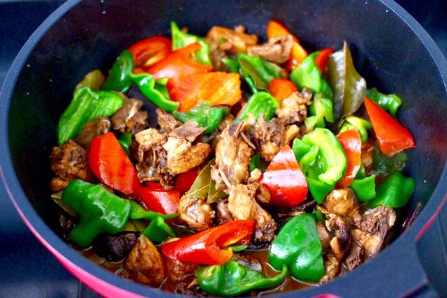 黄焖鸡在家就能轻松做，撑起一个店的菜，牢记3点，就能随手做