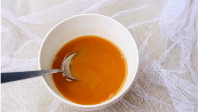 大人小孩都喜欢吃的糖醋荷包蛋，酸甜开胃很好吃，让人念念不忘