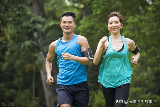 中国每天1万人确诊癌症，医生说，想长寿，晨起两坚持晚上三不要