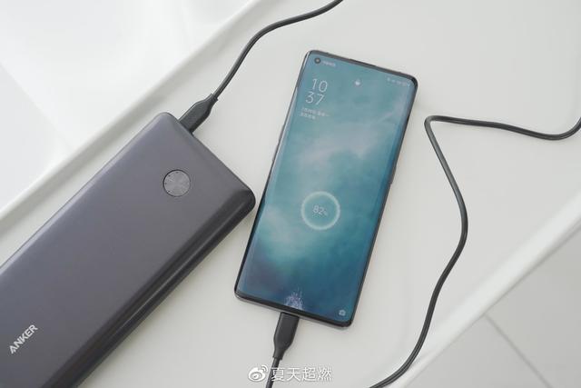 ANKER A1290移动电源体验如何？