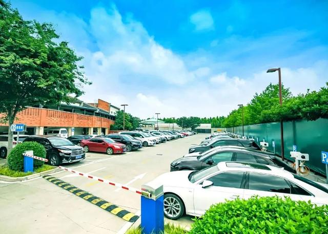 小镇|迪士尼小镇停车场可以线上支付停车费啦