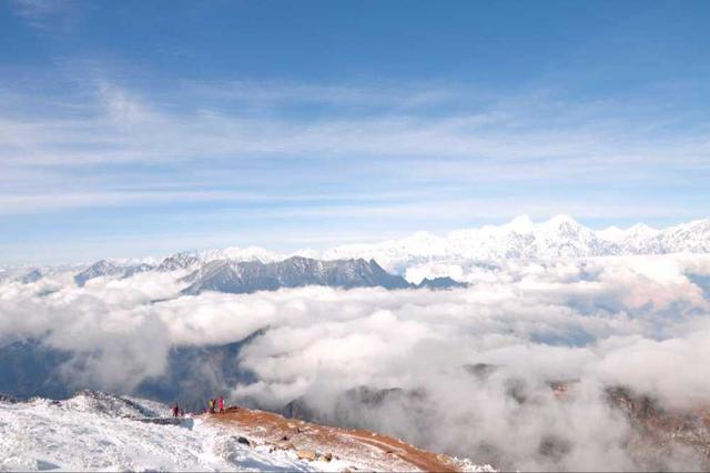 「趣旅游」带你去看四川最美的云海瀑布(附旅行必备清单)