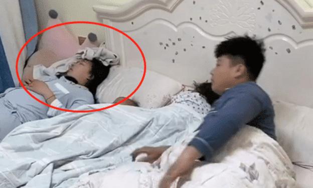 「你的育儿经」爸爸起身为老婆孩子盖被子，最后随手敷衍一“扔”，也是亮了