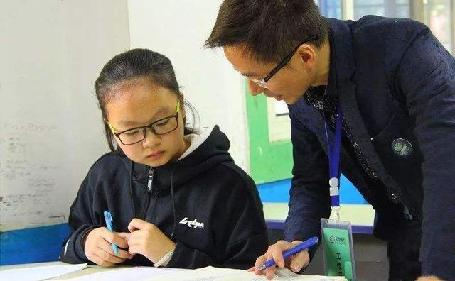 雪莲花|孩子写字不好看咋办？家长需把握“黄金期”，助娃写出一手好字