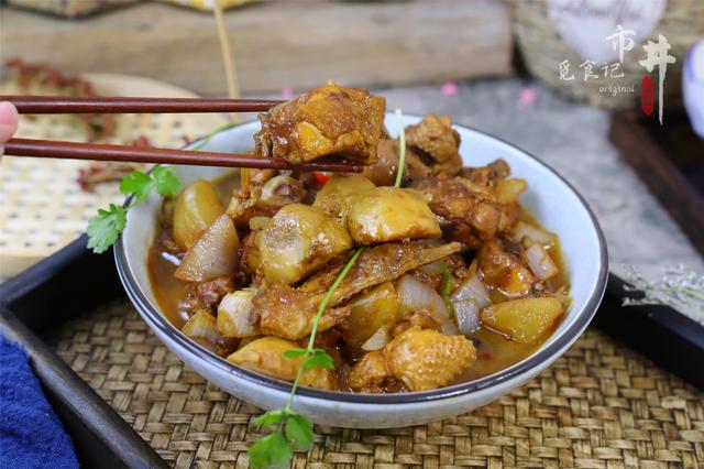 做鸡肉时，记住“2泡2多放”，鸡肉鲜香腥味小，土鸡肉鸡都管用