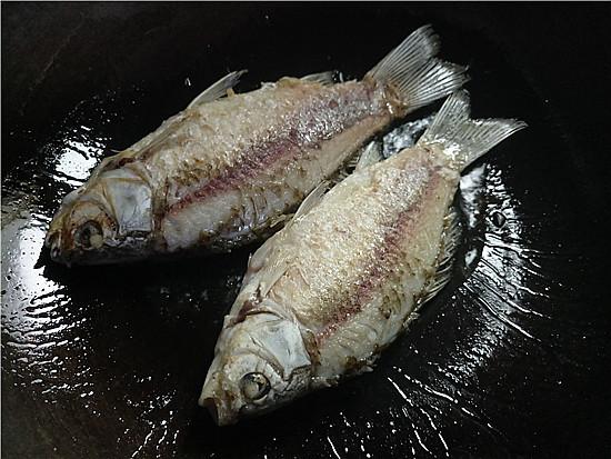 「你的育儿经」春天,孩子长身体,多给孩子熬这汤,营养又补钙,常喝身体好
