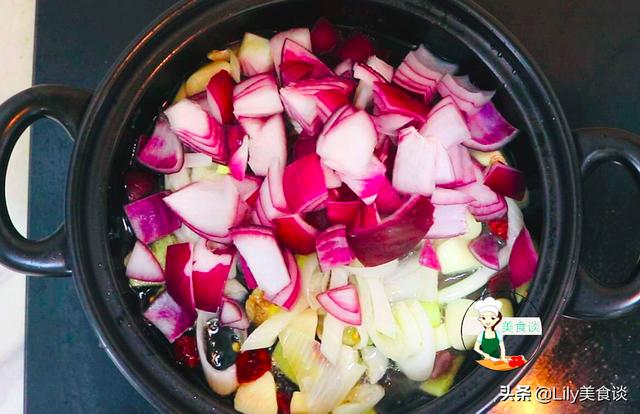 入冬后要多吃鱼，分享鱼肉懒人做法，不加一滴水，出锅鲜香又营养