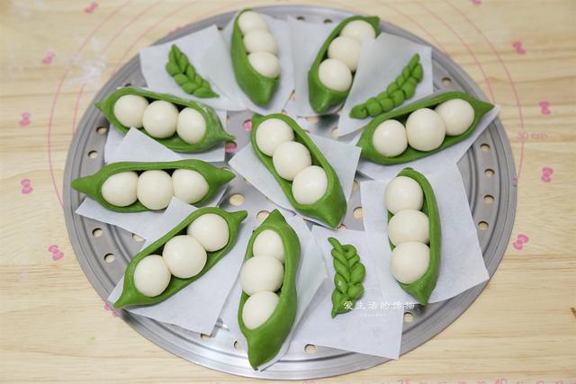#你的育儿经#孩子不爱吃菠菜，不如这样做，两口一个，全家老少吃不够