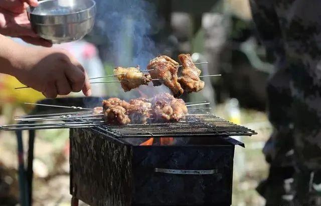 4类食物比酒还“伤肝”？劝你再馋也要忍住