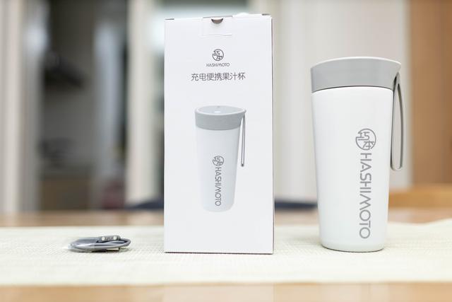 夏日神器，巧本便携榨汁机让饮品更健康