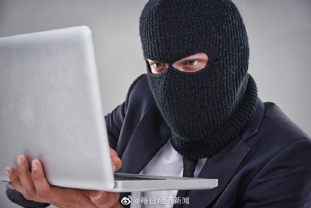 『光明网』苹果奖励一名黑客7.5万美元：其发现劫持iPhone相机零日漏洞