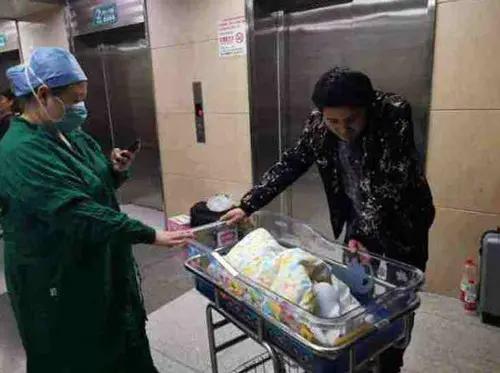 超级宝妈|32年前，中国首例“试管婴儿”出生，如今才知道她和普通人的区别