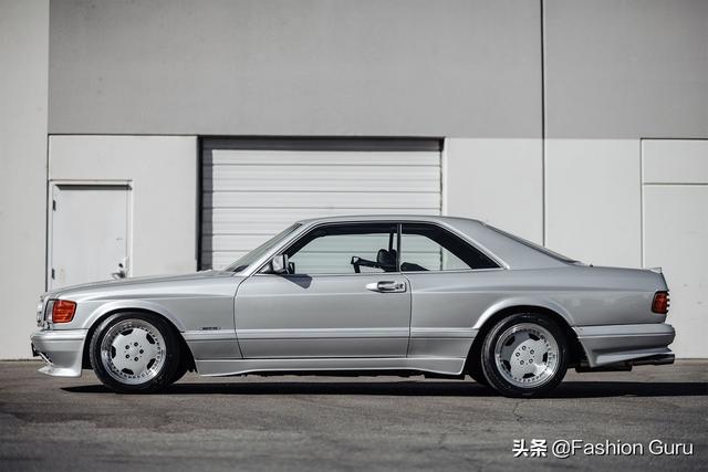 稀有1989年款奔驰560 SEC AMG 6.0宽体将拍卖