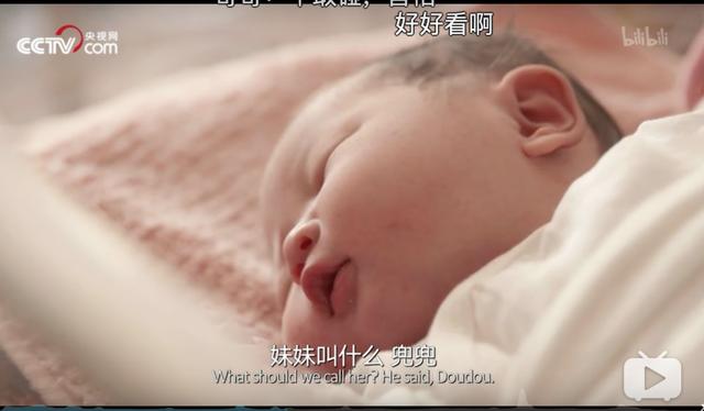 超级宝妈■“2个小孩，1个大人，保谁？”每个女人生孩子，都是在玩命