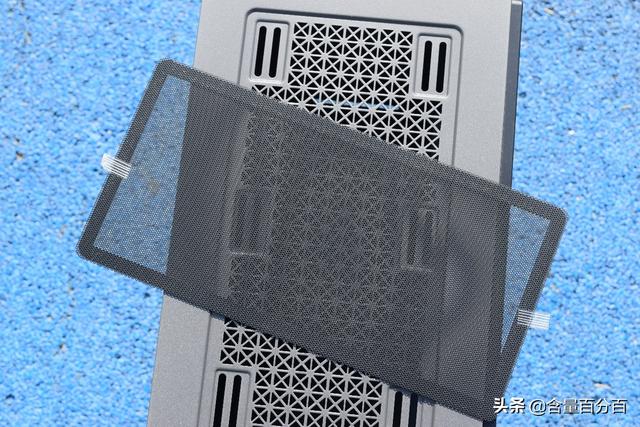 把万元硬件装进百元机箱？九州风神魔方110磁吸电脑机箱装机