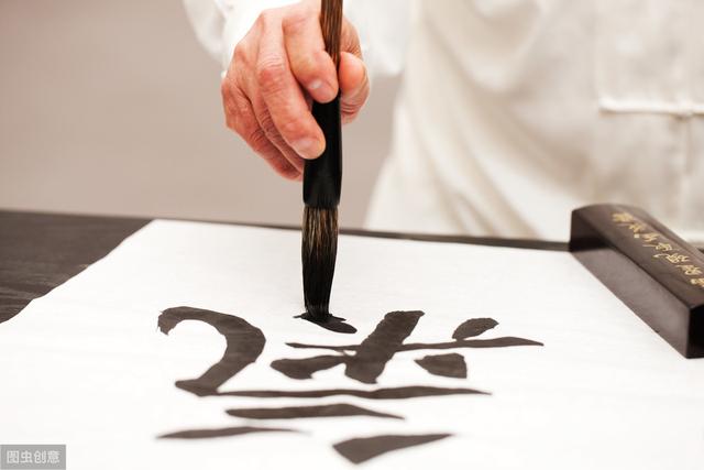「你的育儿经」书法也是一种文学素养，家长抓住“书法黄金期”，让孩子受益终生