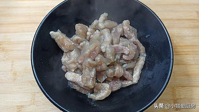 川味滑肉不要再煮汤了，教你做“水煮滑肉”，鲜香麻辣，吃着真爽