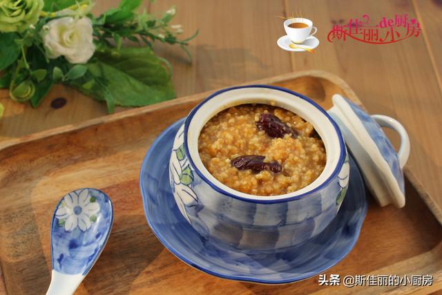 天冷，早餐最爱喝这碗热乎乎的粥，健脾养胃又养颜，成本才几块钱