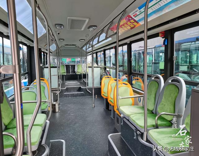 先睹为快！238部新能源公交车亮相石家庄 亮点逐个数