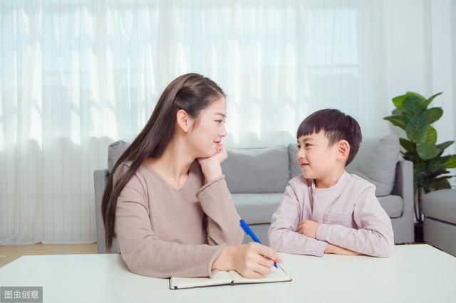 「你的育儿经」家有男孩怎么养？记住这几个“舍得”，孩子越来越接近成功