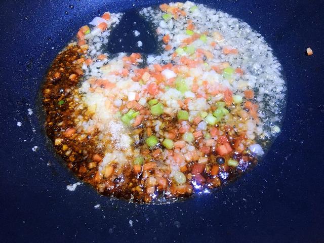 冬天大鱼大肉靠边站，这道蒸菜原汁原味，鲜美又营养