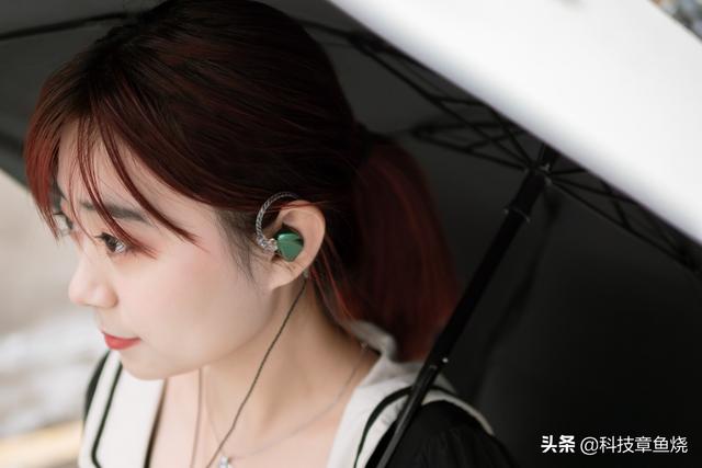 千元内七单元耳机的音质靠谱吗？先试试这条TRN VX