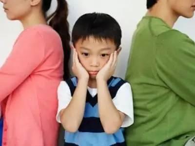 #超级宝妈#孩子“爱顶嘴”怎么办?父母的做法影响孩子一生,别不当回事