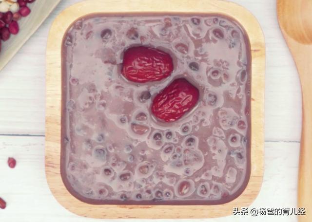 分享一款椰奶红枣红豆汤，甜香丝滑，营养美味，孩子特爱吃