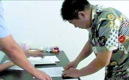 无敌小萌神|他曾是郭德纲最宠爱的弟子，为郭德纲和记者发生争执，现默默无闻