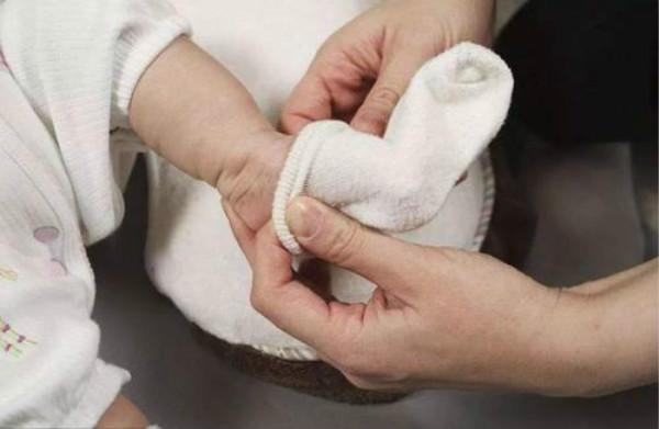 「你的育儿经」宝宝这3种“私人用品”，不用就丢别送人，送了只会好心办坏事